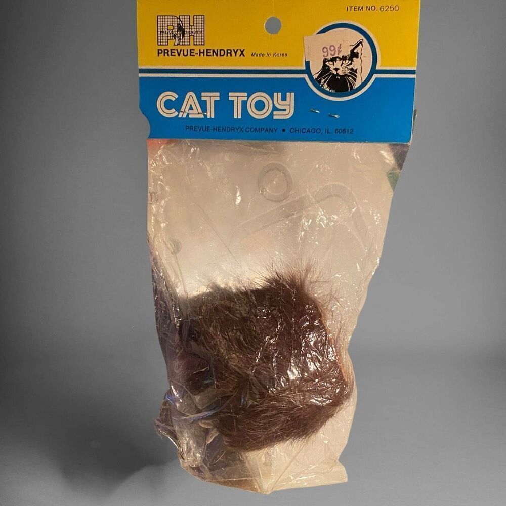 PREVUE-HENDRYX Vintage Rabbit Fur Cat Toy NOS